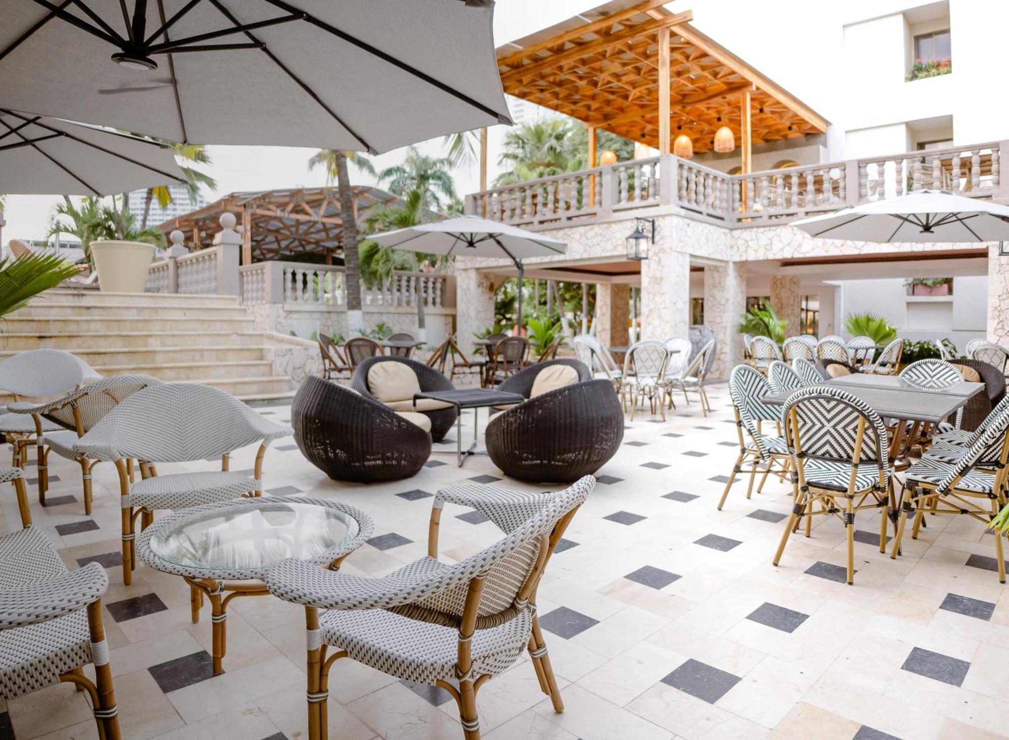 Hotel Caribe By Faranda Grand, A Member Of Radisson Individuals Картахена Экстерьер фото The lobby of the hotel